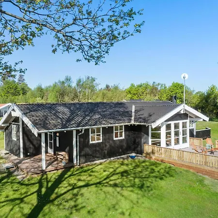 Σπίτι διακοπών Four-bedroom In Ørsted