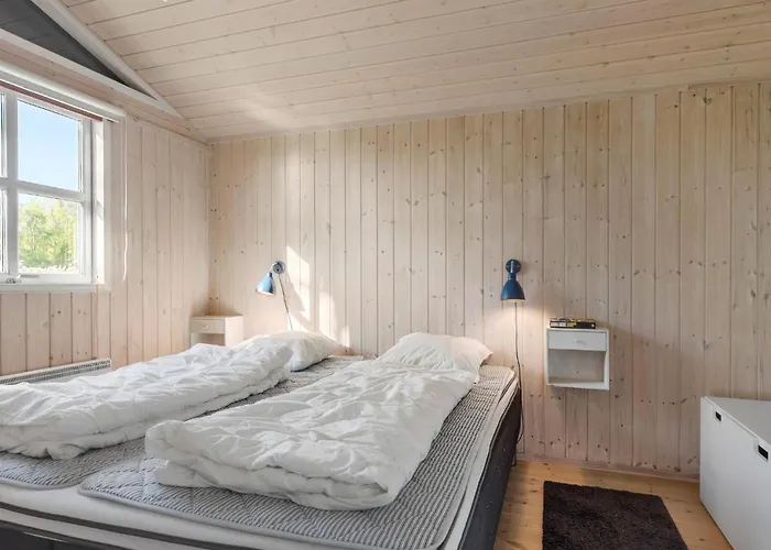 Four-bedroom In Semesterbostad Ørsted