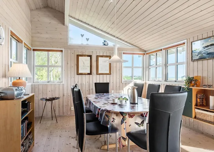 Semesterbostad Four-bedroom In Ørsted