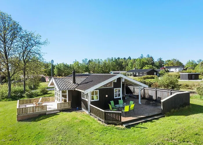 Four-bedroom In Semesterbostad Ørsted